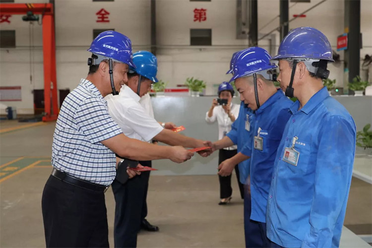 情暖職工丨航天维多利亚老品牌vic環保順利開展2018年金秋助學活動